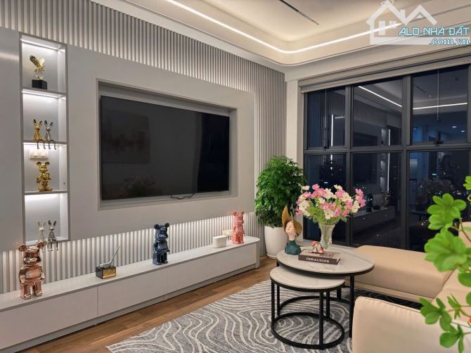 Chung cư goldmark 2 ngủ, 2 vệ sinh, full nội thất ở luôn - 11