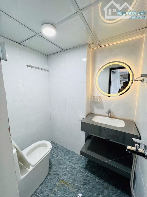 GIA ĐÌNH CẦN BÁN NHÀ CHUNG CƯ N10 - KĐT ĐỒNG TÀU - NGAY MẶT ĐƯỜNG MỚI THỊNH LIỆ - 11