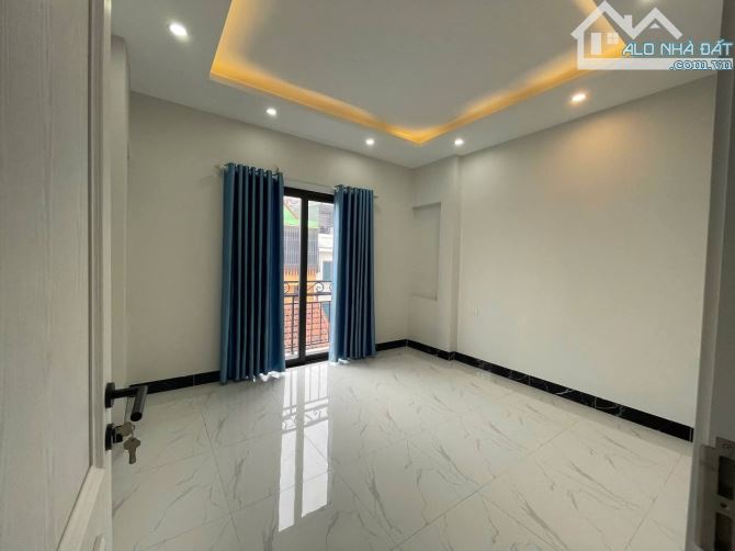 Bán nhà Vân Trì, Bắc Từ Liêm, 40m2, 5 tầng, mặt tiền 3.9m , giá 6.95 tỷ - 1