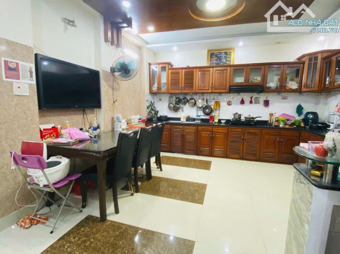 🌈 NHÀ 3 TẦNG DT KHỦNG ĐINH TIÊN HOÀNG, HẢI CHÂU 💰 Giá chỉ: 5 tỷ x nhỏ xinh - 1