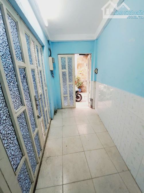 NHÀ LÔ GÓC TÂN PHÚ, (1.9x9M), 3 TẦNG, 2PN, 2WC, LŨY BÁN BÍCH, P. TÂN THỚI HÒA. GIÁ 1 TỶ TL - 1