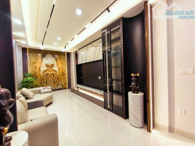 NHÀ ĐẸP PHỐ MINH KHAI – LÔ GÓC - Ô TÔ - KINH DOANH – 52M X5 TẦNG - CHỈ 10.2 TỶ! - 1