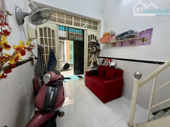 Bán nhà Gò Vấp giá 2 tỷ 89 hẻm ba gác thông 30m2 đường Thống Nhất Phường 16 Gò Vấp SHR - 1