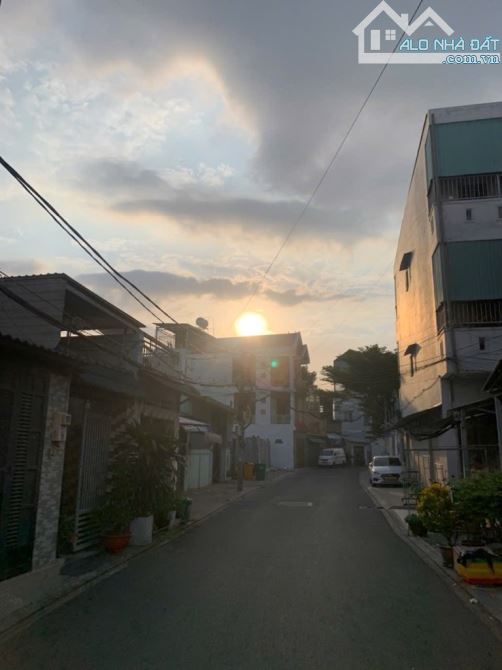 👉ĐẤT SIÊU TO - 469m(6.8 x 63m) HẺM 🚘 NỞ HẬU-SHR- GIÁ:13.5 TỶ.TMT.Q12 . - 1