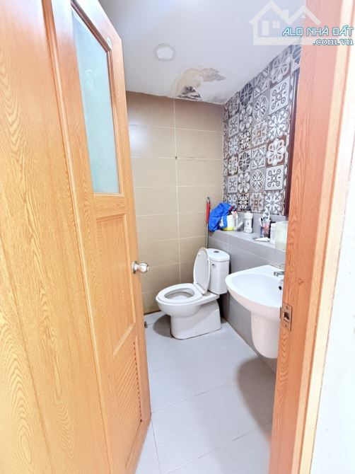 BÁN NHÀ MẶT TIỀN 60M2 5 TẦNG NGANG GẦN 4M 7PN CHDV TRƯỜNG CHINH  10.9 TỶ. - 1