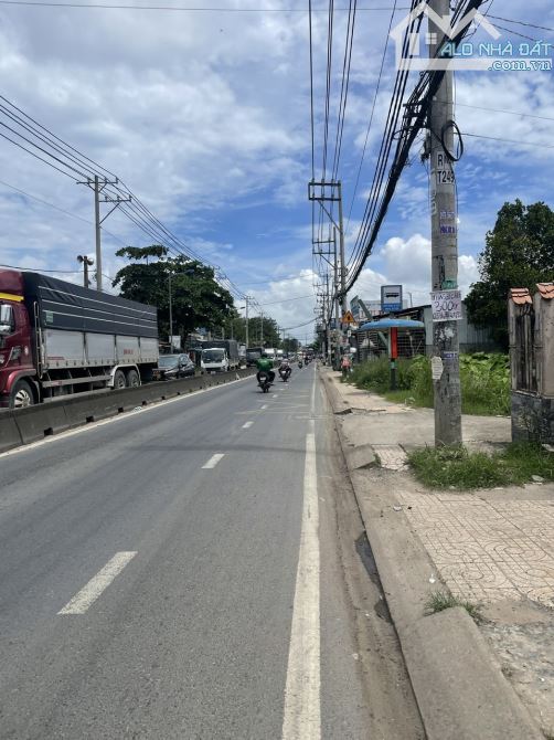 Bán đất mặt tiền 20x60m giá 26 tỷ Đường Nguyễn Văn Bứa - 1