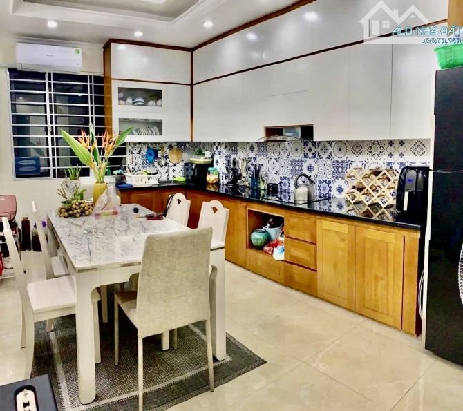 TT MỸ ĐÌNH -35M x 5 TẦNG - MT 4M - NHỈNH 6 TỶ - Ngõ nông-Nhà Dân Xây- Full Đồ - 1