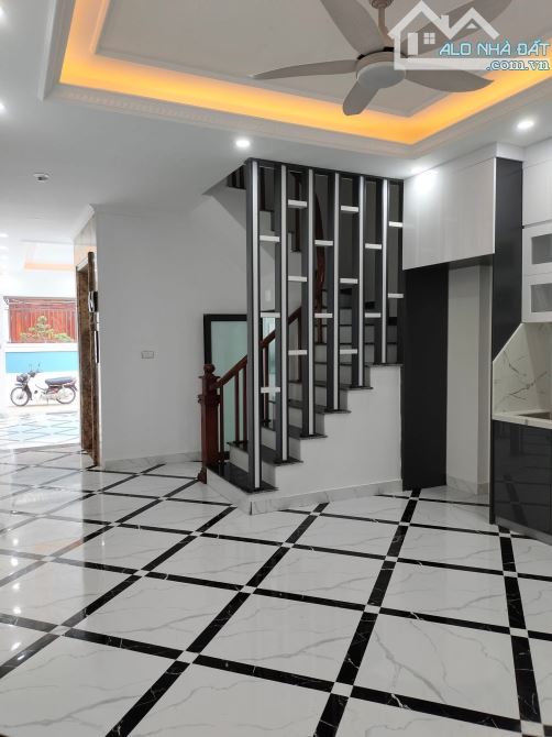Seri 3 siêu phẩm 6 tầng thang máy 60m gara , cửa ga Ngọc Hồi Lạc Thị, chỉ 8 tỷ còn thương - 1