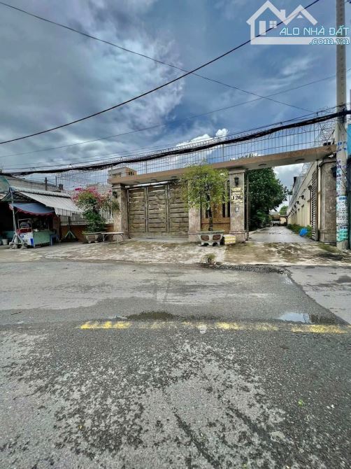 BIỆT THỰ VƯỜN GẦN 1000M² – MẶT TIỀN NHỰA TRUNG CHÁNH, HÓC MÔN - 1