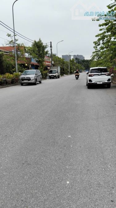 Gia Lâm bán đất Lô góc DT40 m.MT4,5 m, Giá gần 4 tỷ - 1