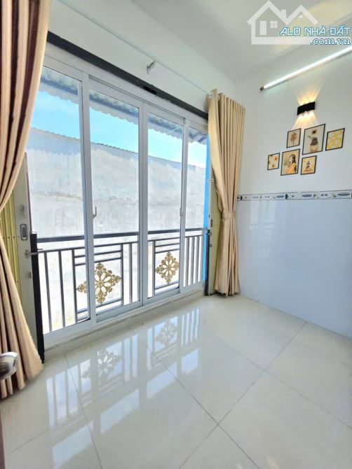 Bán nhà hẻm 2581 Huỳnh Tấn Phát Nhà Bè, Dt 3,3x8m, 1 lầu. Giá 1,98 tỷ - 1
