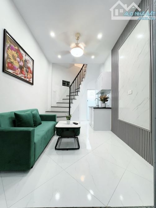 Bán nhà ngõ 523 Minh Khai, 16m², 4 tầng, giá chỉ 1.98 tỷ – Trung tâm Hai Bà Trưng - 1