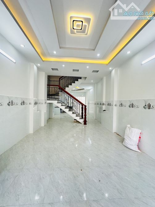 PHÚ THẠNH - TÂN PHÚ - 60M2( 4 x 15) - 3 TẦNG - 4PN - ĐƯỜNG 5M THÔNG - NHỈNH 6 TỶ XÍU - 1