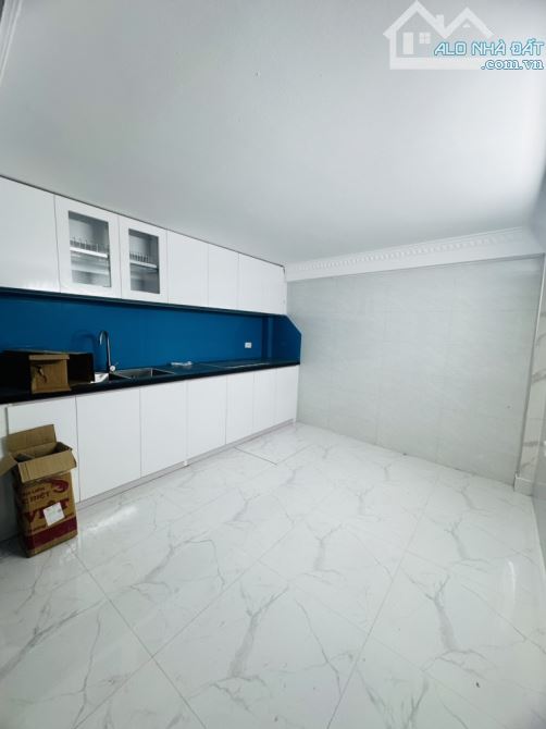 Bán nhà phố thịnh liệt 36m2 5 tầng rất mới – 7 chỗ đỗ cửa-  giá 8.75 tỷ - 1