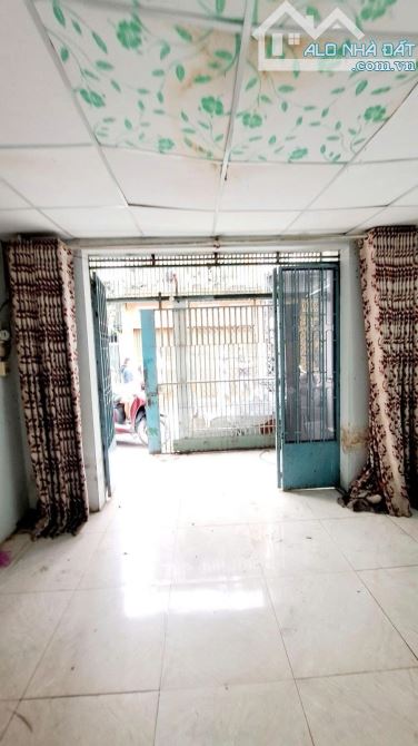 BÁN NHÀ DƯƠNG THỊ MƯỜI Q12 - 2 TẦNG 6PM2 ( 5M X 12M) - HẺM XE HƠI - 4.37 TỶ. - 1
