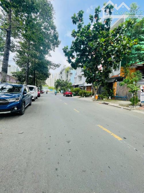 Sót lại lô đất MT Dương Văn An ra ngay siêu thị Metrol Song Hành , phường An Phú _ 110m2 n - 1