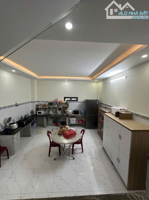 Giảm mạnh 400tr! Nhà Vuông 3 tầng, Đường 7m, 92m2 – Thạnh Lộc 22 Q12 - 1