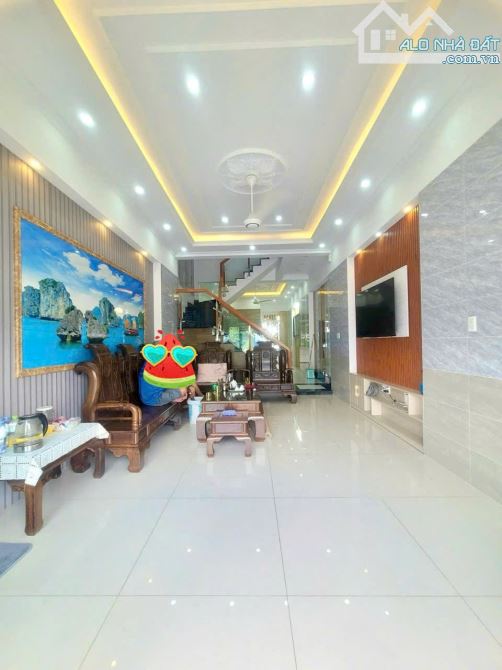 🔥 Gấp bán giảm 600 Nhà 3 tầng – Đường 12m Trung tâm Dĩ An,Tp HCM - khu VIP Phú Hồng Thịnh - 1