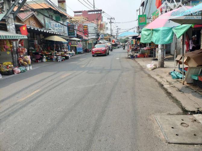 BÁN NHÀ CẤP 4,124M2, LÊ ĐÌNH CẨN, TÂN TẠO, BÌNH TÂN,Đang có dòng tiền 150 tr /Năm - 1