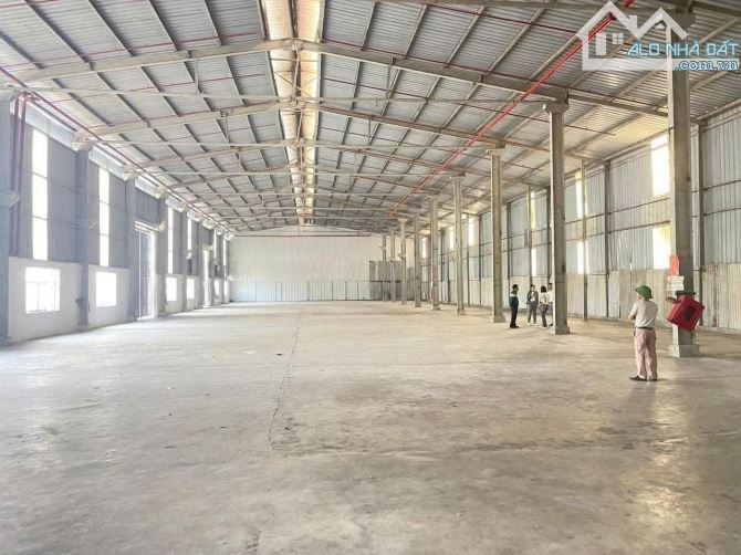 CHO THUÊ KHO XƯỞNG 1.500M2 ĐẦY ĐỦ PCCC TRONG. NGAY GẦN KCN THUẬN THÀNH. GIÁ 3$/M2 - 1