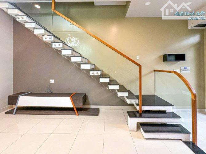 115m2X3 tầng HXH Trường Chinh sát KDC An Sương ĐHT Q12 6.7 Tỷ - 1