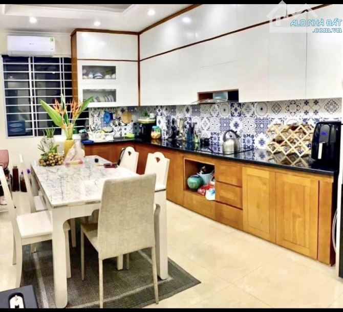 Lô Góc Cổ Nhuế - 40m2 - 5 Tầng - Giá Chào 7.85 Tỷ - 1