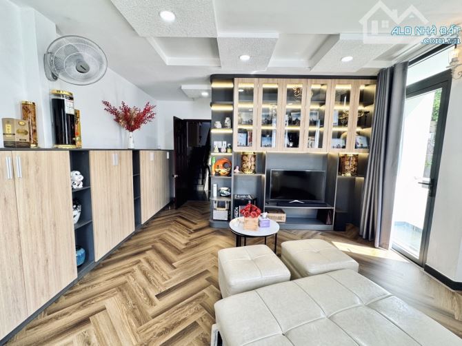 Cần Bá.n gấp biệt thự mini Vạn Kiếp, Bình Thạnh, 95m2, ngang h.iếm 7.2m, hẻm xe hơi, 3 căn - 1