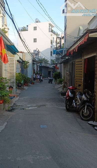 Nhà bán p. Trung Mỹ Tây, Tân Chánh hiệp Q12 cũ gần Tô Ký, Trường, Chợ giá nhỉnh 3 tỷ - 1