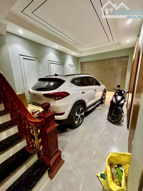 Bán Nhà Ngọc Thuỵ 50m2-11.5 tỷ-GARA Ô TÔ-NGÕ THÔNG-FULL NỘI THẤT-Ô CHỜ THANG MÁY-SỔ VUÔNG - 1