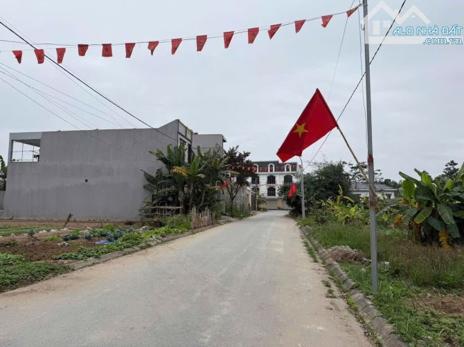 Ms Linh-Đất phân lô Lương Quán, Nam Sơn, tuyến 2 đường trục thôn, giá chỉ 21tr/m - 1