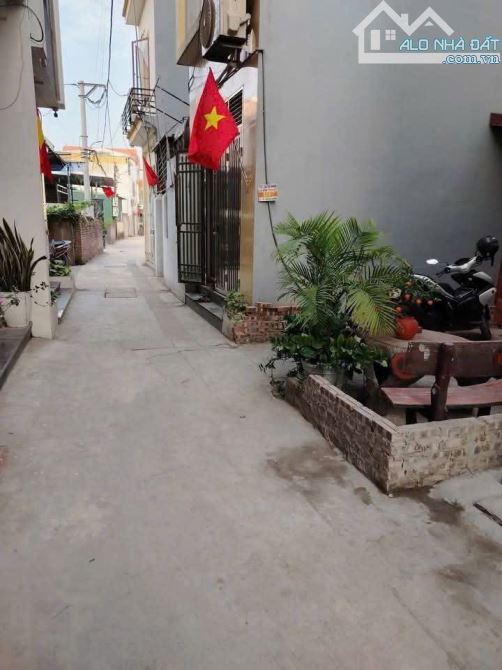 BÁN GẤP ĐẤT THÔN LÊ XÁ , XÃ ĐÔNG ANH , HÀ NỘI - 3 BƯỚC CHÂN RA ĐƯỜNG Ô TÔ TRÁNH - 1