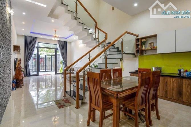 Hoàng Mai_40m2_hơn 6 đồng_4 tầng_ngõ thông rộng_kinh doanh cực đỉnh_tiện ích ngập tràn - 1
