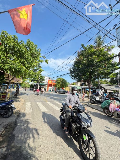 Bán đất tặng nhà 3 tầng kẹp kiệt bên hông mặt tiền đường Lê Văn Thứ ngay Chợ Mân Thái , Qu - 1