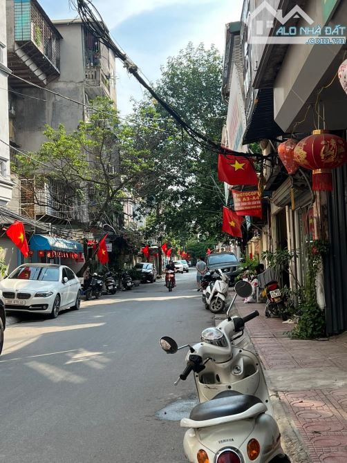 Bán nhà phân lô Nguyễn Trãi,60m 5 tầng 22,5 tỷ,vỉa hè rộng,ô tô tránh,kinh doanh sầm uất - 1