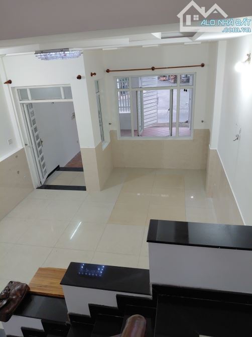 NHÀ Ở NGAY HẺM NHỰA 12M, 5x17.3 M2, SÂN THƯỢNG, DÂN TRÍ, HƠN 3 ĐỒNG TL - 1