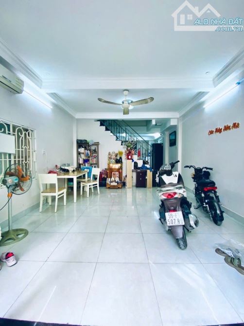 Quận 10 - Ngay ĐH Bách Khoa HCM - hẻm xe hơi thông, căn góc, 40m2, 2 tầng - nhỉnh 8 tỷ - 1