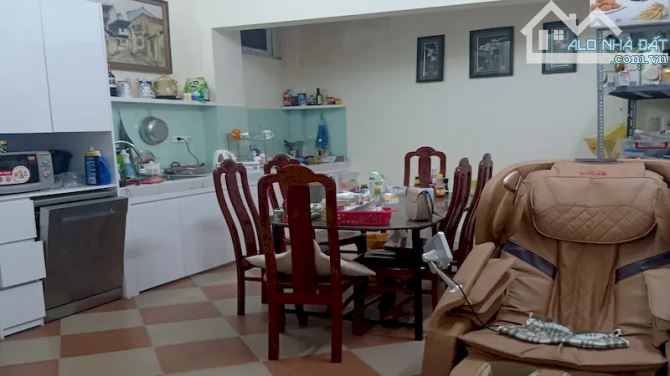 BÁN NHÀ VÕNG THỊ GẦN PHỐ, CHẮC CHẮN, GẦN Ô TÔ, HỒ TÂY, KINH DOANH TỐT - 1