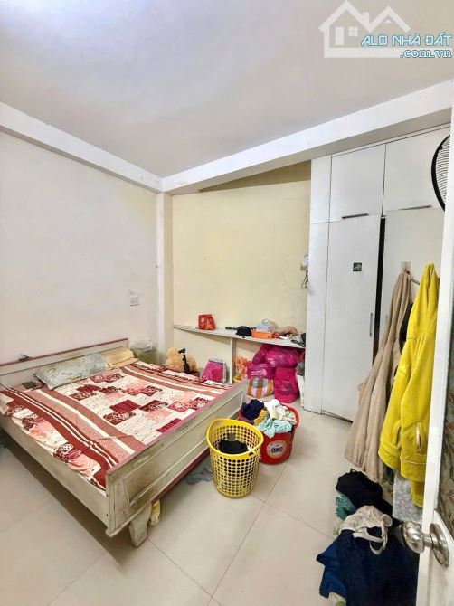 HÀNG CHƯA QUA ĐẦU TƯ NHÀ KIỆT Ô TÔ HẢI CHÂU GẦN CHỢ HÒA CƯỜNG 2 TẦNG CHỈ 4 TỶ 99 - 1
