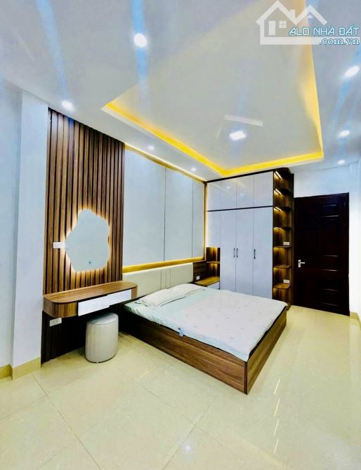 Bán nhà ngõ thông Phố Minh Khai - vài chục mét ô tô tránh - 35m2 - 6 tỷ - 1