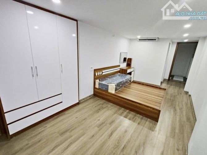BÁN NHÀ TRƯỜNG CHINH ĐỐNG ĐA 34m 6Tầng Mt 3,5m GIÁ 7.5 TỶ NGÕ THÔNG KINH DOANH - 1