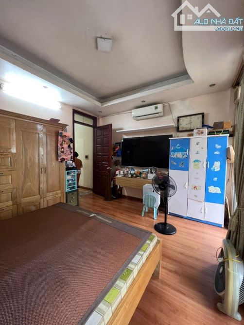 Bán nhà KĐT Văn Quán 65m2x4T, mt 4.6m, trung tâm tiện ích, gần mặt phố Chiến Thắng - 1