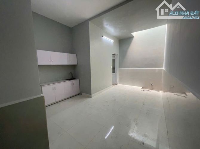 Nhà Vuông 2 tầng, Hẻm xe tải, 88m2 – Bùi Văn Ngữ Q12 - 1