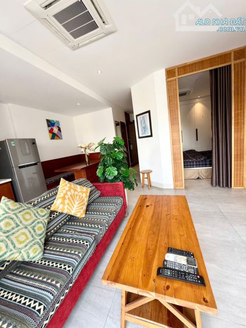 BÁN  HOMESTAY 7 TẦNG THANG MÁY - GARA Ô TÔ PHỐ NGỌC THUỴ. DT: 115m. MT: 6M. GIÁ 26.9 TỶ. - 1