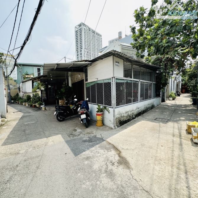 Bình Trưng Tây 35D.12T bán nhà 137m2 gần chung cư HomyLand - 1
