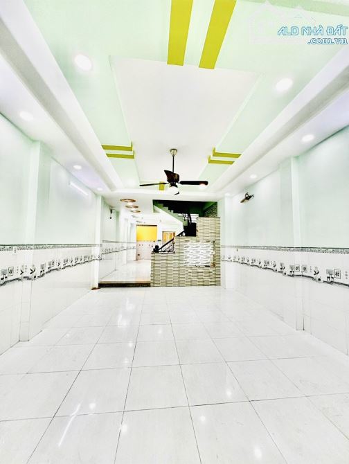 Mặt tiền khu Tên Lửa - Phân lô chuẩn - 4 tầng - 4m x 20m - 4PN - An ninh - 1