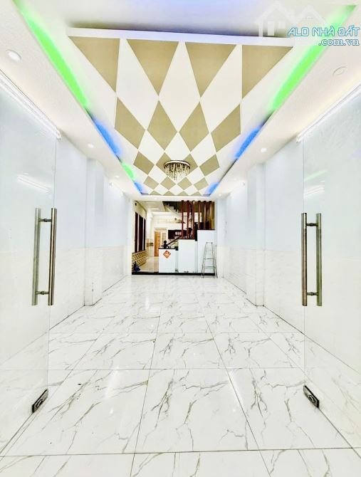 Khu Tên Lửa - Gần Aeon Mall Bình Tân - 4 tầng - 4m x 20m - Giáp Quận 6 - 1