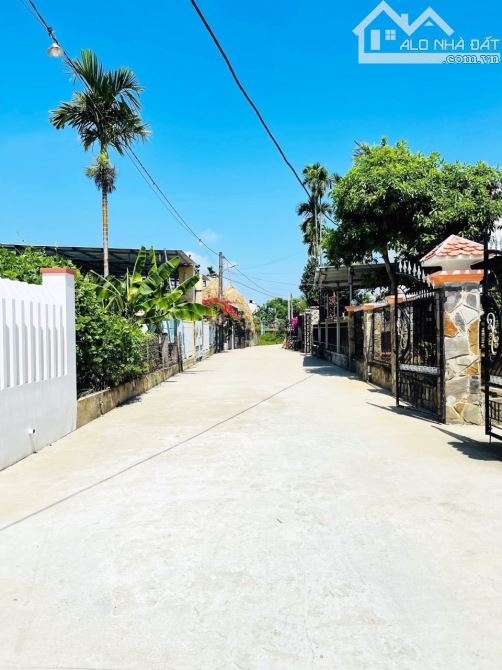 Đất Vị Trí Vàng- Cách Hội An 5km- Gần Chợ- 152m2 đường 5m - Giá 7xx triệu Sẵn Sổ - 1