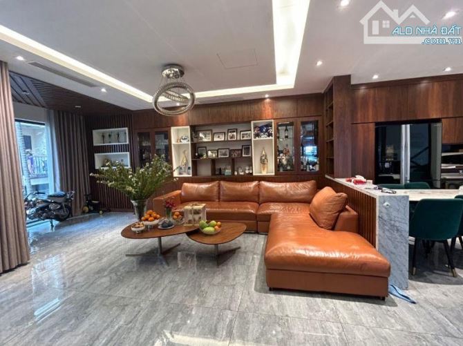 BÁN NHÀ CHÙA LÁNG ĐỐNG ĐA LÔ GÓC 3 MẶT TIỀN DT 121M 5T MT 7.5M Ô TÔ TRÁNH KD GIÁ 42 TỶ. - 1