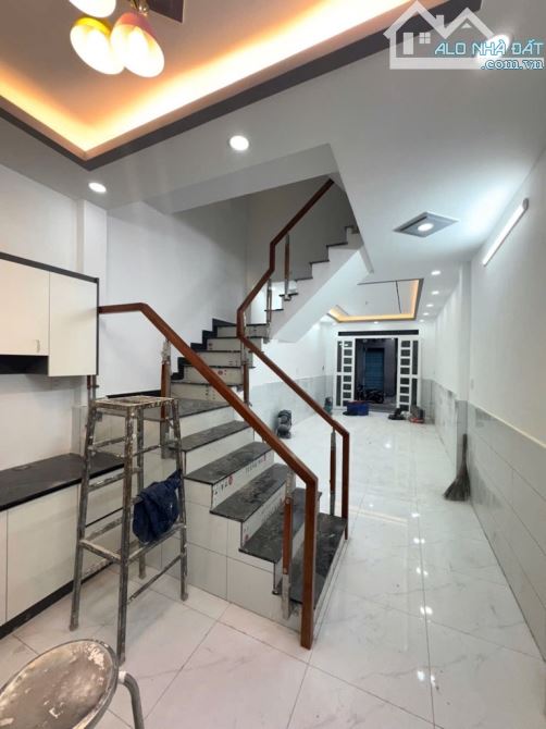 💥 NHÀ 2 TẦNG MẶT TIỀN ĐƯỜNG 10M -  GẦN NGUYỄN SƠN TÂN PHÚ– 4x13m, CHỈ 5... TỶ - SHR - 1