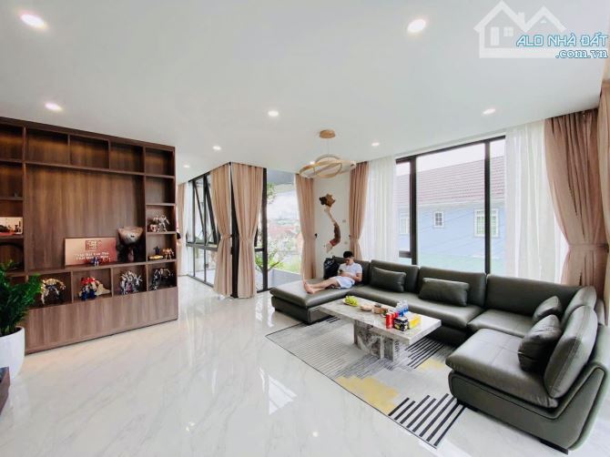 Biệt thự (hoàn công) mặt tiền đường Lý Nam Đế, P. 8 - trung tâm Đà Lạt. - 1